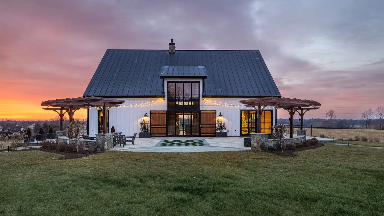Tuttaposto Custom Timber Frame Estate — 4,200 sq ft, Loudoun County